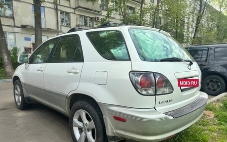 Lexus RX IV рестайлинг, 2002 год, 900 000 рублей, 4 фотография