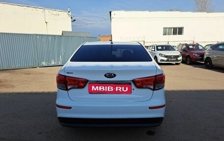 KIA Rio III рестайлинг, 2015 год, 949 000 рублей, 6 фотография