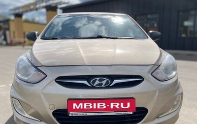 Hyundai Solaris II рестайлинг, 2011 год, 700 000 рублей, 1 фотография