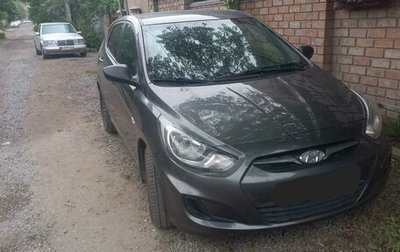 Hyundai Solaris II рестайлинг, 2013 год, 620 000 рублей, 1 фотография