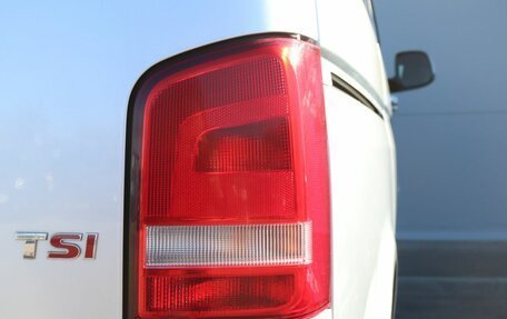 Volkswagen Caravelle T5, 2013 год, 1 740 000 рублей, 12 фотография