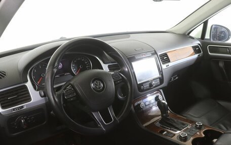 Volkswagen Touareg III, 2011 год, 1 510 000 рублей, 14 фотография
