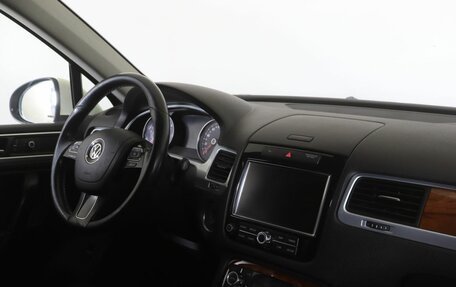 Volkswagen Touareg III, 2011 год, 1 510 000 рублей, 10 фотография
