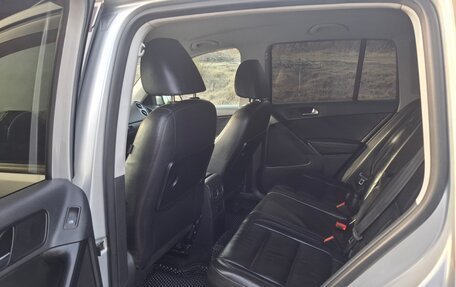 Volkswagen Tiguan I, 2010 год, 1 200 000 рублей, 2 фотография