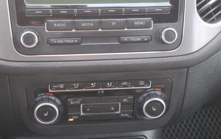 Volkswagen Tiguan I, 2010 год, 1 200 000 рублей, 18 фотография