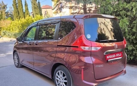 Honda Freed II, 2017 год, 1 680 000 рублей, 9 фотография
