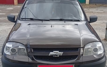 Chevrolet Niva I рестайлинг, 2015 год, 550 000 рублей, 4 фотография