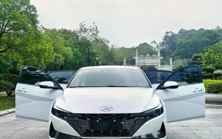 Hyundai Elantra, 2022 год, 1 530 000 рублей, 8 фотография