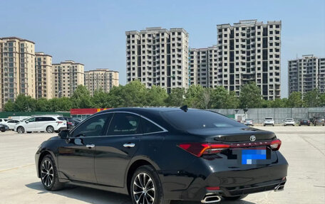 Toyota Avalon, 2022 год, 2 740 000 рублей, 2 фотография
