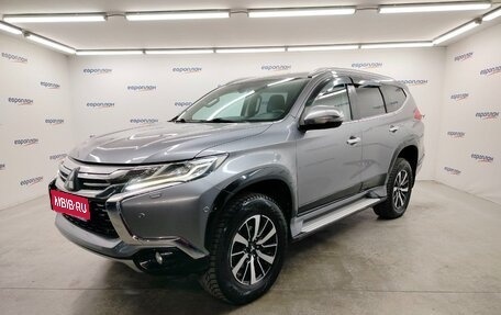 Mitsubishi Pajero Sport III рестайлинг, 2016 год, 3 000 000 рублей, 1 фотография