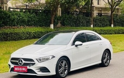 Mercedes-Benz A-Класс, 2020 год, 1 800 300 рублей, 1 фотография