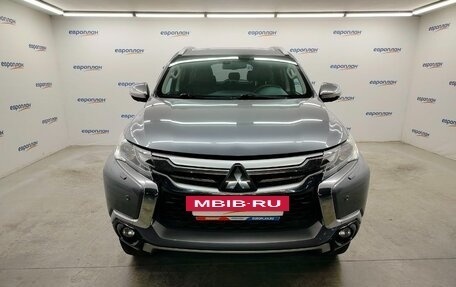 Mitsubishi Pajero Sport III рестайлинг, 2016 год, 3 000 000 рублей, 12 фотография