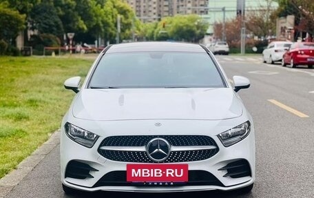 Mercedes-Benz A-Класс, 2020 год, 1 800 300 рублей, 3 фотография