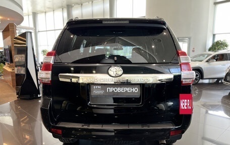Toyota Land Cruiser Prado 150 рестайлинг 2, 2016 год, 3 745 000 рублей, 6 фотография