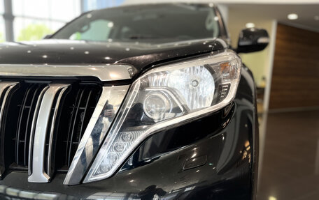 Toyota Land Cruiser Prado 150 рестайлинг 2, 2016 год, 3 745 000 рублей, 17 фотография
