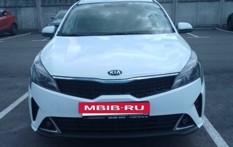KIA Rio IV, 2020 год, 1 699 000 рублей, 6 фотография