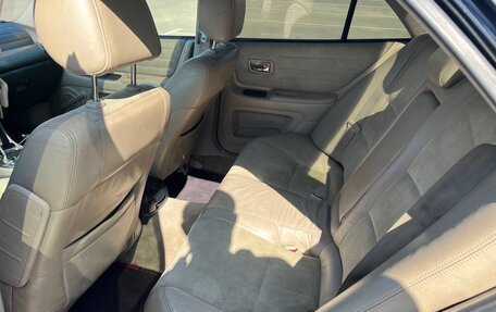 Lexus IS II рестайлинг 2, 1999 год, 360 000 рублей, 9 фотография