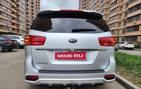 KIA Carnival III, 2018 год, 2 790 000 рублей, 4 фотография