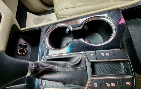 KIA Carnival III, 2018 год, 2 790 000 рублей, 17 фотография