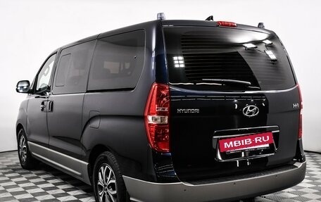 Hyundai H-1 II рестайлинг, 2021 год, 3 487 000 рублей, 7 фотография