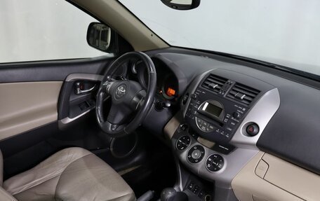 Toyota RAV4, 2005 год, 1 079 000 рублей, 10 фотография
