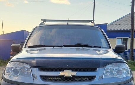 Chevrolet Niva I рестайлинг, 2012 год, 650 000 рублей, 1 фотография