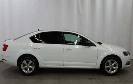 Skoda Octavia, 2019 год, 1 750 000 рублей, 7 фотография