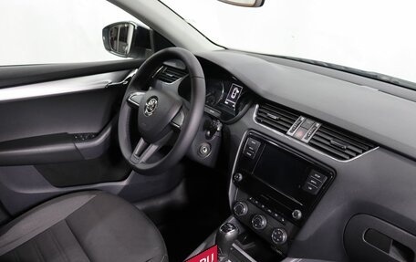 Skoda Octavia, 2019 год, 1 750 000 рублей, 10 фотография