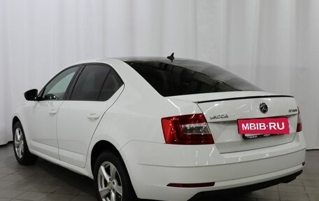 Skoda Octavia, 2019 год, 1 750 000 рублей, 6 фотография