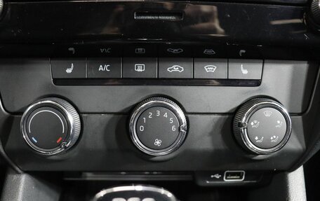 Skoda Octavia, 2019 год, 1 750 000 рублей, 17 фотография