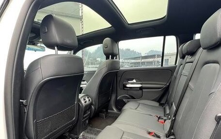 Mercedes-Benz GLB, 2022 год, 2 400 300 рублей, 8 фотография