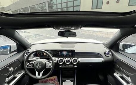 Mercedes-Benz GLB, 2022 год, 2 400 300 рублей, 6 фотография