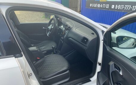 Volkswagen Polo VI (EU Market), 2012 год, 750 000 рублей, 4 фотография