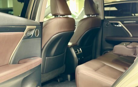 Lexus RX IV рестайлинг, 2021 год, 5 900 000 рублей, 19 фотография