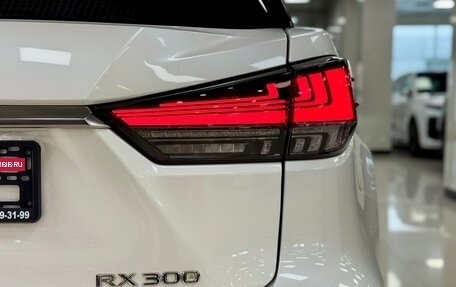 Lexus RX IV рестайлинг, 2021 год, 5 900 000 рублей, 15 фотография