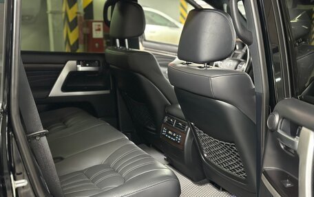 Toyota Land Cruiser 200, 2018 год, 8 200 000 рублей, 24 фотография