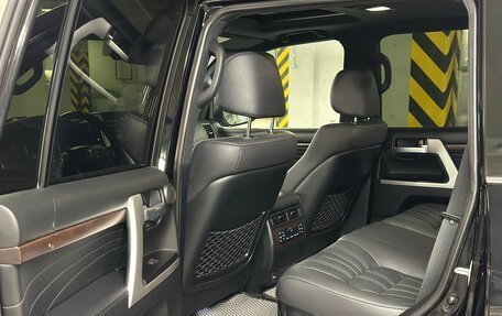 Toyota Land Cruiser 200, 2018 год, 8 200 000 рублей, 20 фотография
