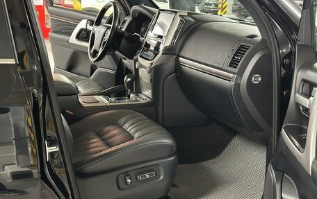 Toyota Land Cruiser 200, 2018 год, 8 200 000 рублей, 26 фотография