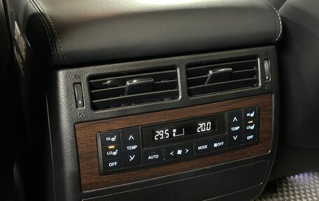 Toyota Land Cruiser 200, 2018 год, 8 200 000 рублей, 22 фотография
