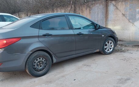 Hyundai Solaris II рестайлинг, 2011 год, 415 000 рублей, 5 фотография