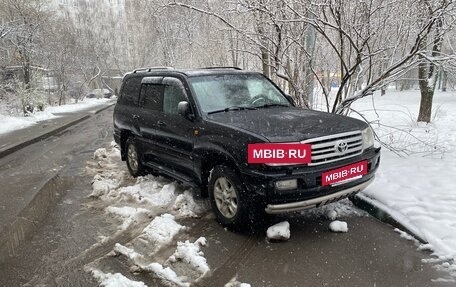 Toyota Land Cruiser 100 рестайлинг 2, 2007 год, 4 000 000 рублей, 2 фотография