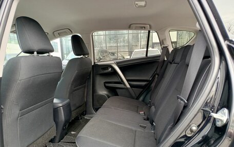 Toyota RAV4, 2017 год, 2 812 500 рублей, 12 фотография