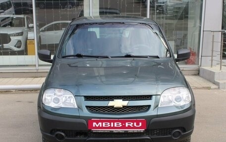 Chevrolet Niva I рестайлинг, 2017 год, 595 000 рублей, 2 фотография