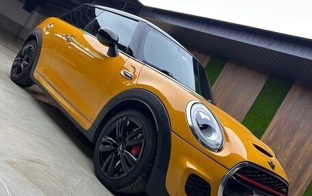 MINI Hatch, 2017 год, 2 680 000 рублей, 1 фотография