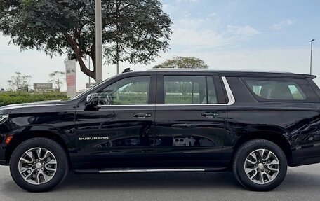 Chevrolet Suburban, 2022 год, 4 500 000 рублей, 7 фотография