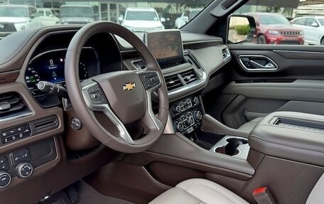 Chevrolet Suburban, 2022 год, 4 500 000 рублей, 8 фотография