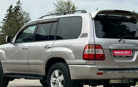 Toyota Land Cruiser 100 рестайлинг 2, 2003 год, 1 990 000 рублей, 7 фотография
