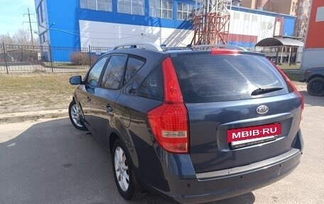 KIA cee'd I рестайлинг, 2010 год, 900 000 рублей, 8 фотография