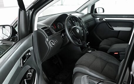 Volkswagen Touran III, 2005 год, 545 000 рублей, 9 фотография
