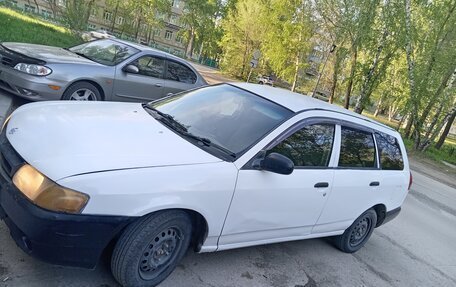 Nissan AD II, 2000 год, 300 000 рублей, 4 фотография